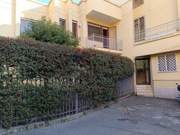 appartamento in vendita a Napoli in zona Posillipo