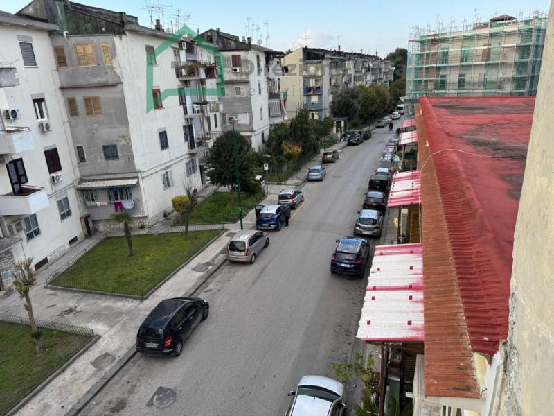 appartamento in vendita a Napoli in zona Secondigliano