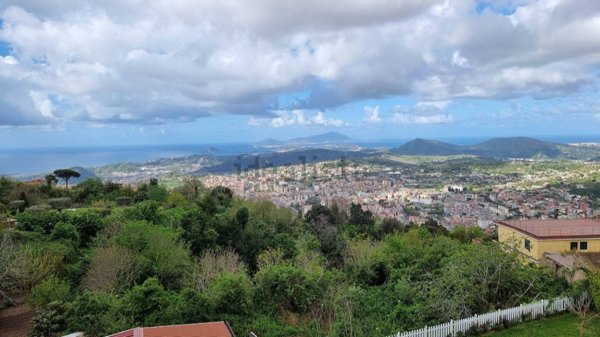 appartamento in vendita a Napoli in zona Chiaiano