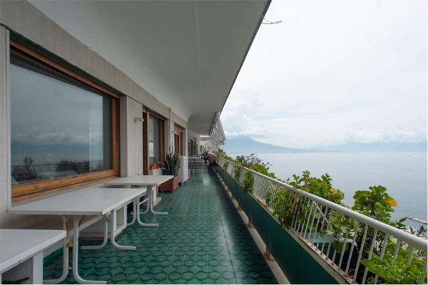 appartamento in vendita a Napoli in zona Posillipo