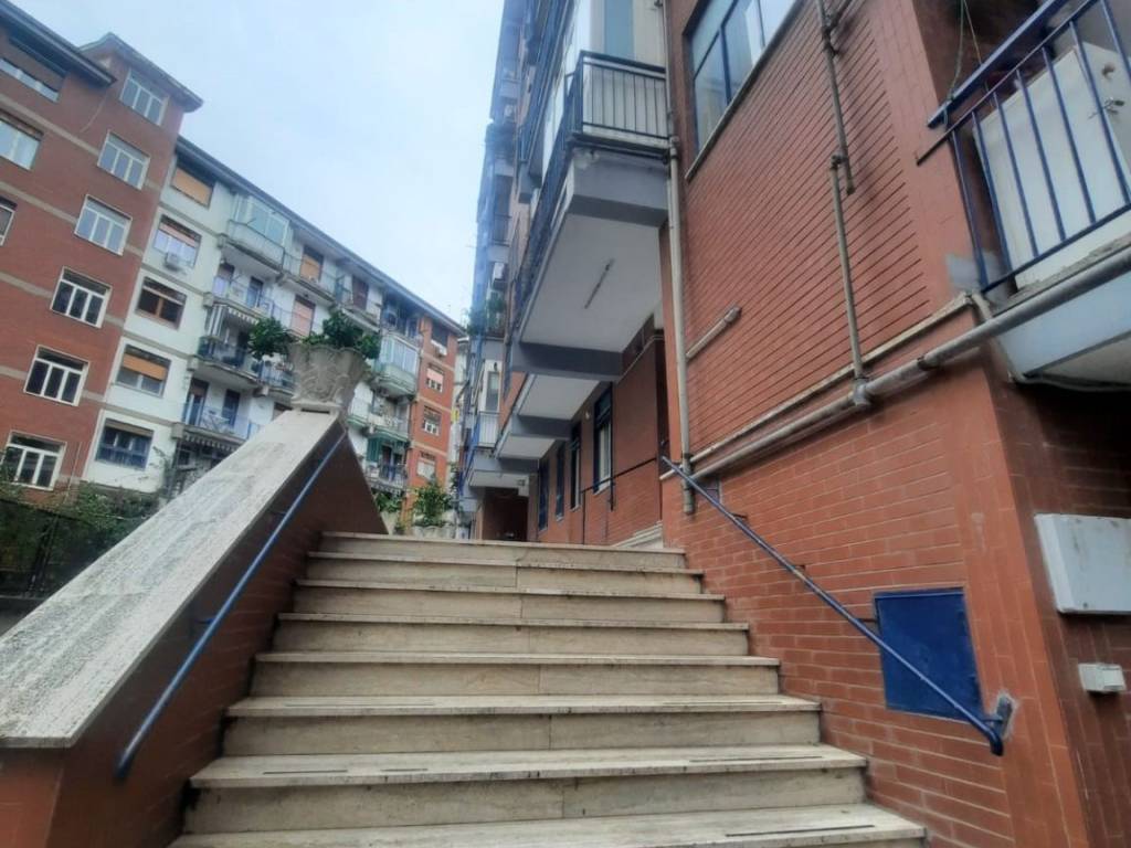 appartamento in vendita a Napoli in zona Soccavo