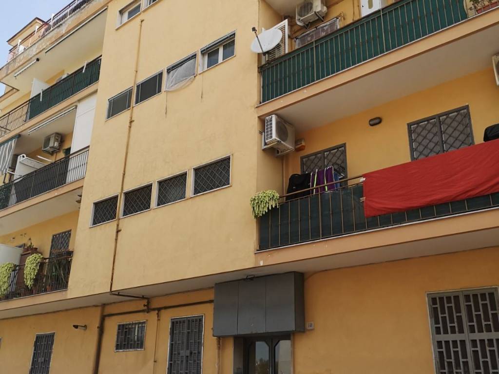 appartamento in vendita a Napoli in zona Bagnoli