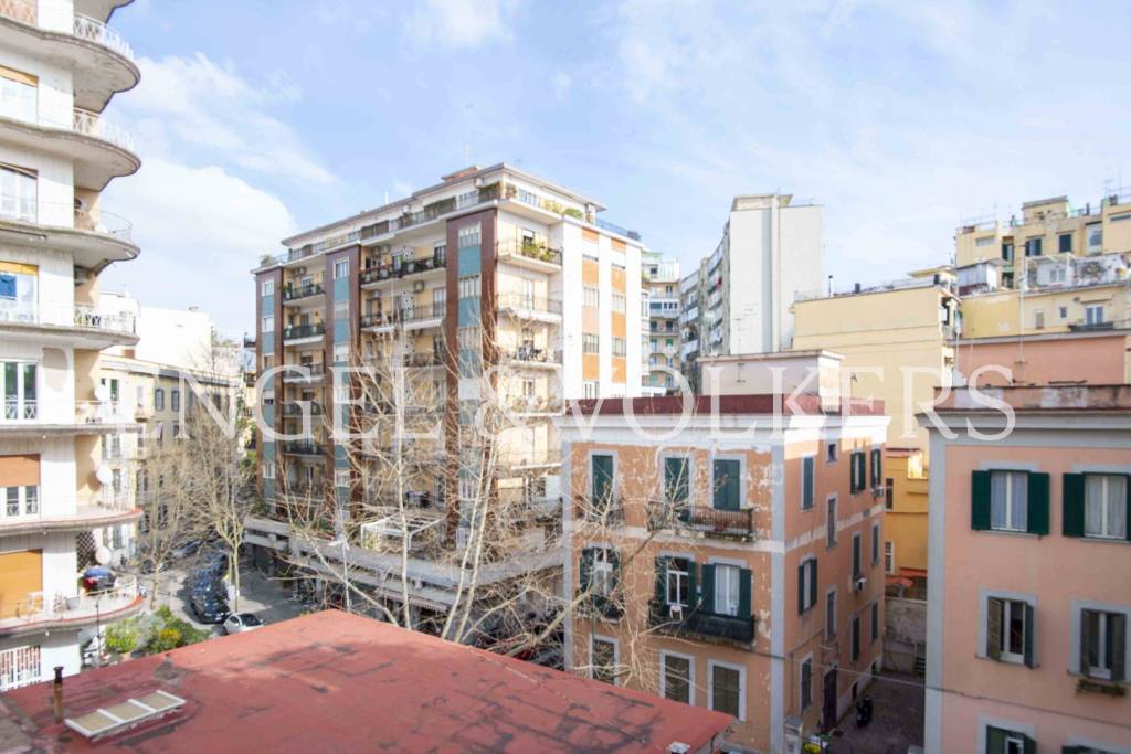 appartamento in vendita a Napoli in zona Vomero