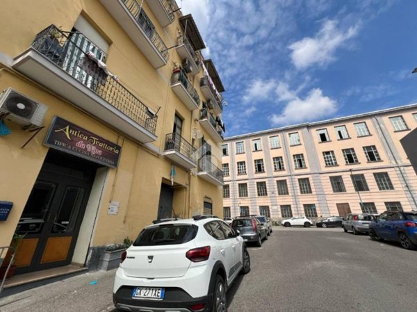 negozio in vendita a Napoli