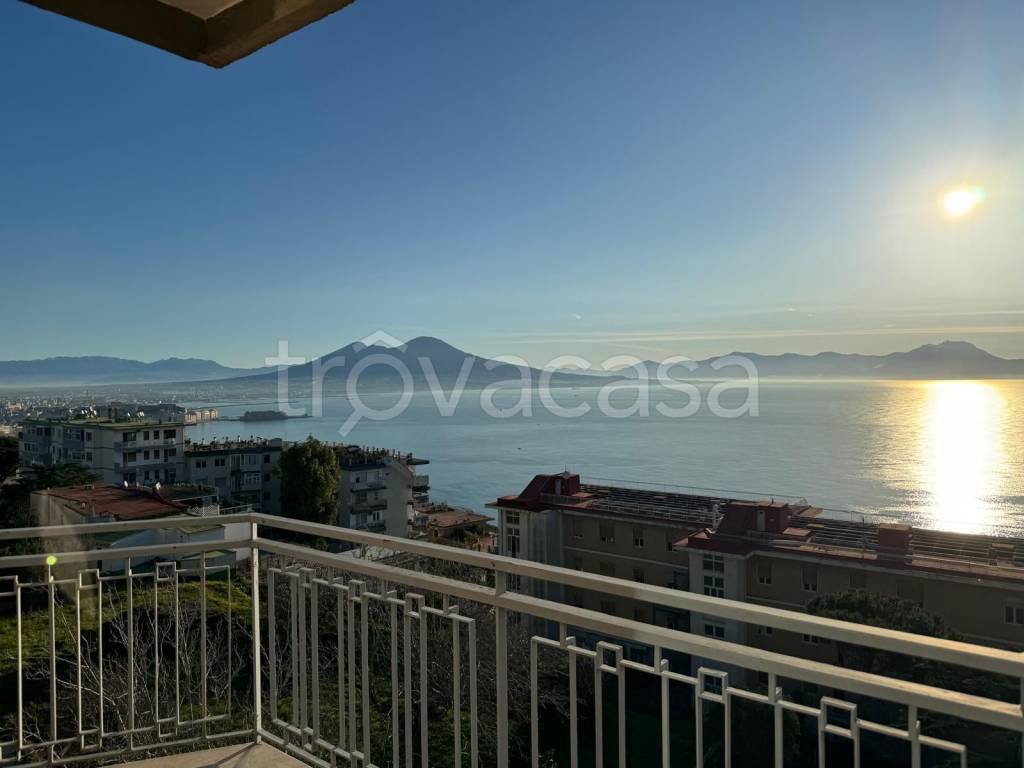 appartamento in vendita a Napoli in zona Posillipo