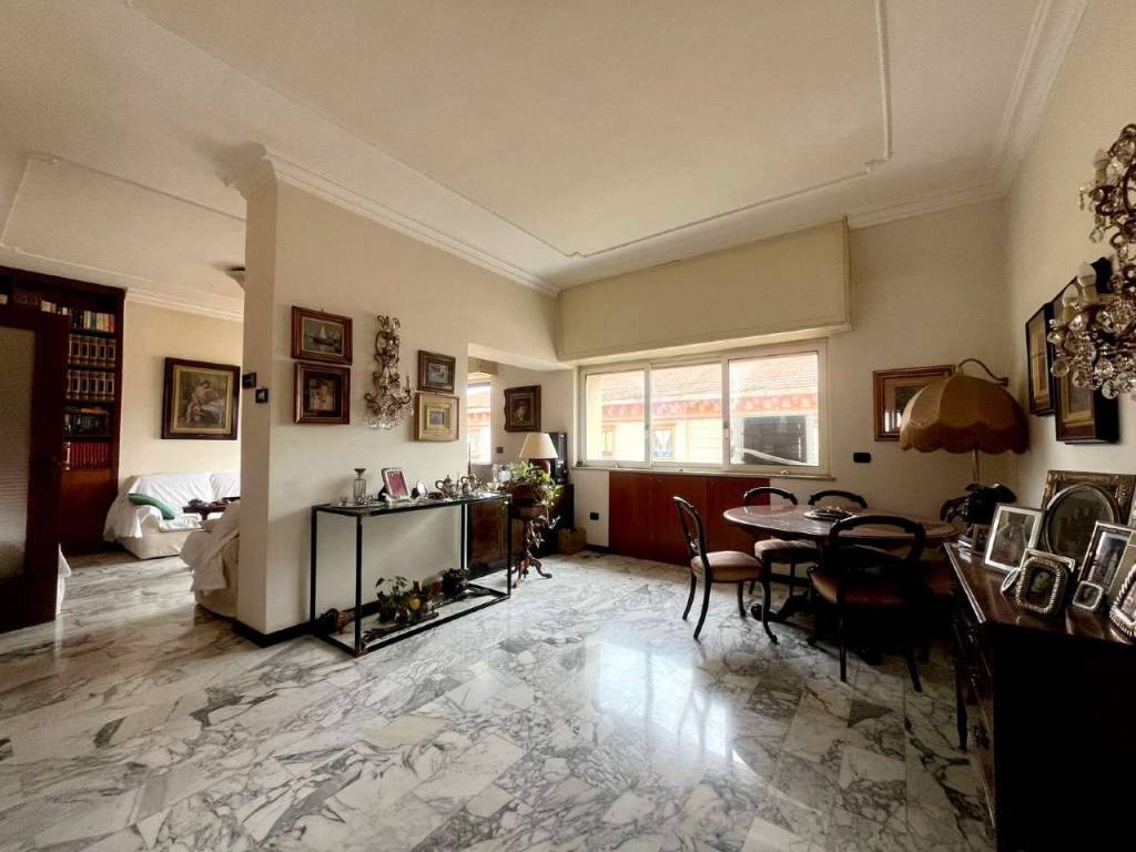 appartamento in vendita a Napoli in zona Vomero