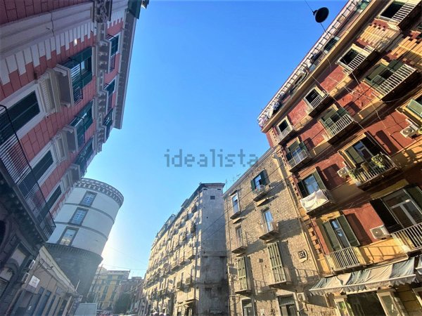 appartamento in vendita a Napoli in zona San Lorenzo