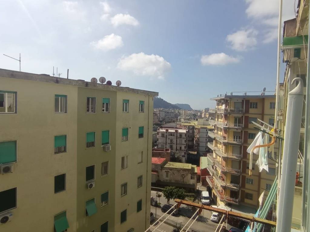 appartamento in vendita a Napoli in zona Fuorigrotta