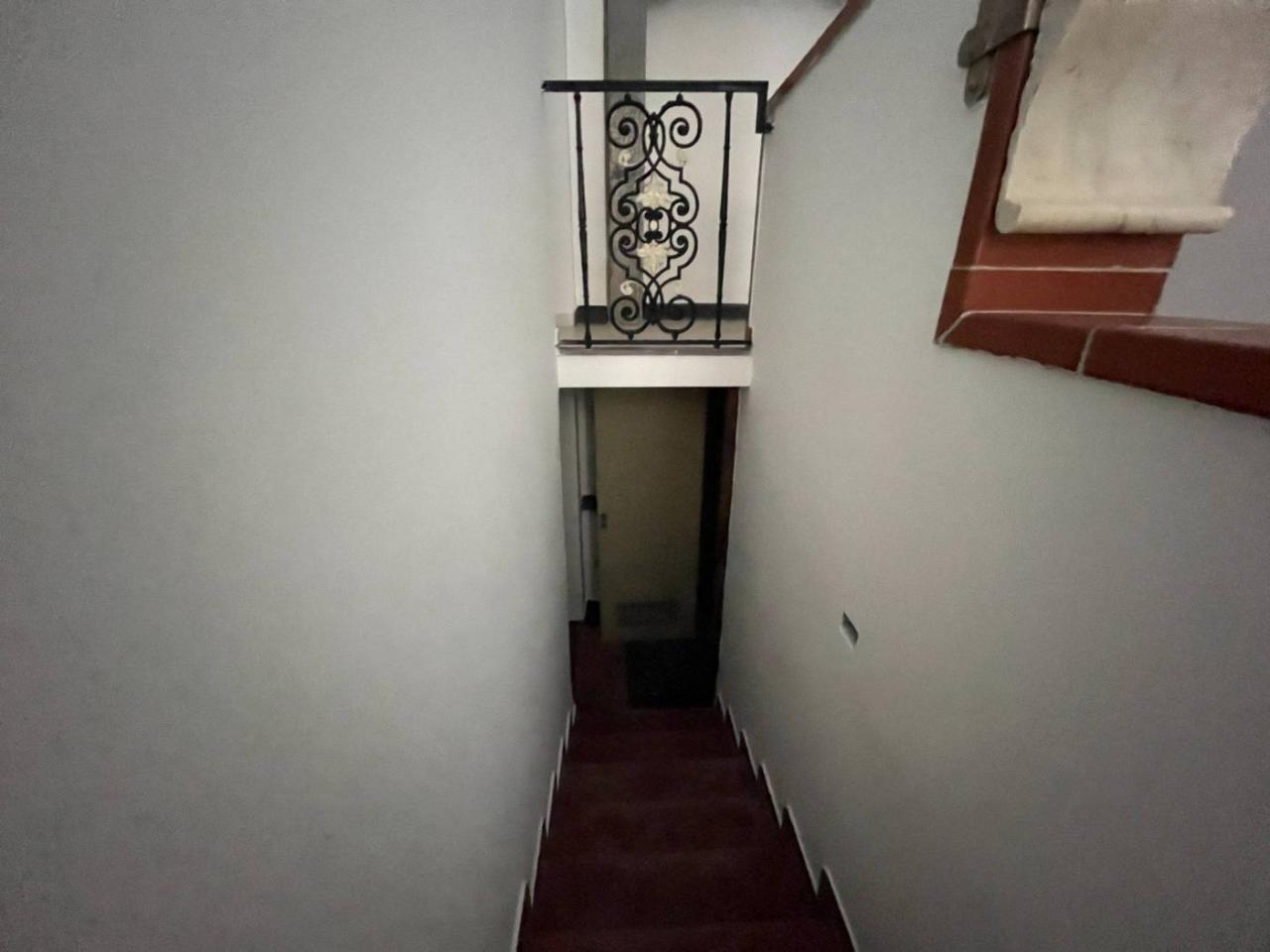appartamento in vendita a Napoli in zona Chiaia