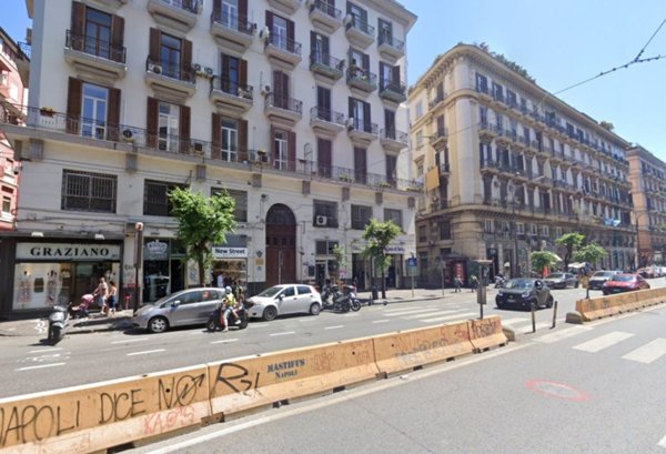 appartamento in vendita a Napoli in zona Pendino / San Giuseppe