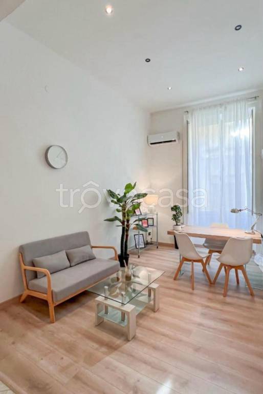 appartamento in vendita a Napoli in zona Pendino / San Giuseppe