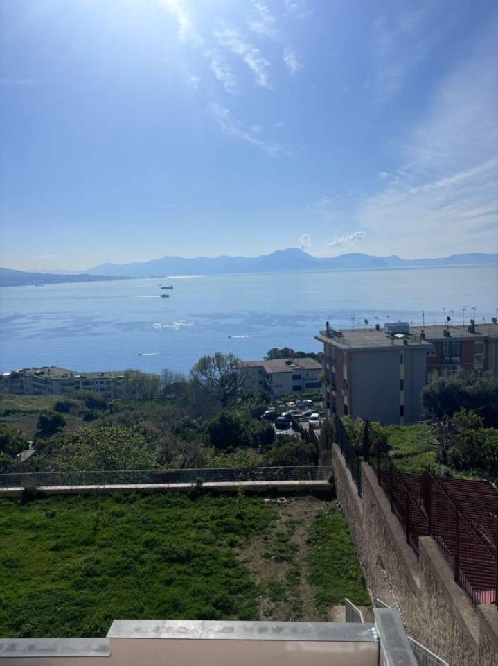 casa indipendente in vendita a Napoli in zona Posillipo