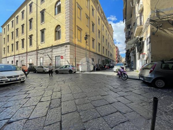 appartamento in vendita a Napoli in zona Pendino / San Giuseppe