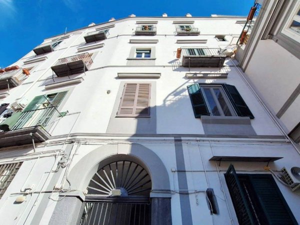 appartamento in vendita a Napoli in zona Avvocata