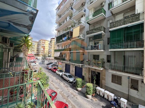 appartamento in vendita a Napoli in zona Bagnoli