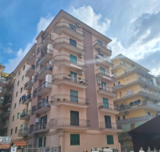 appartamento in vendita a Napoli in zona Fuorigrotta