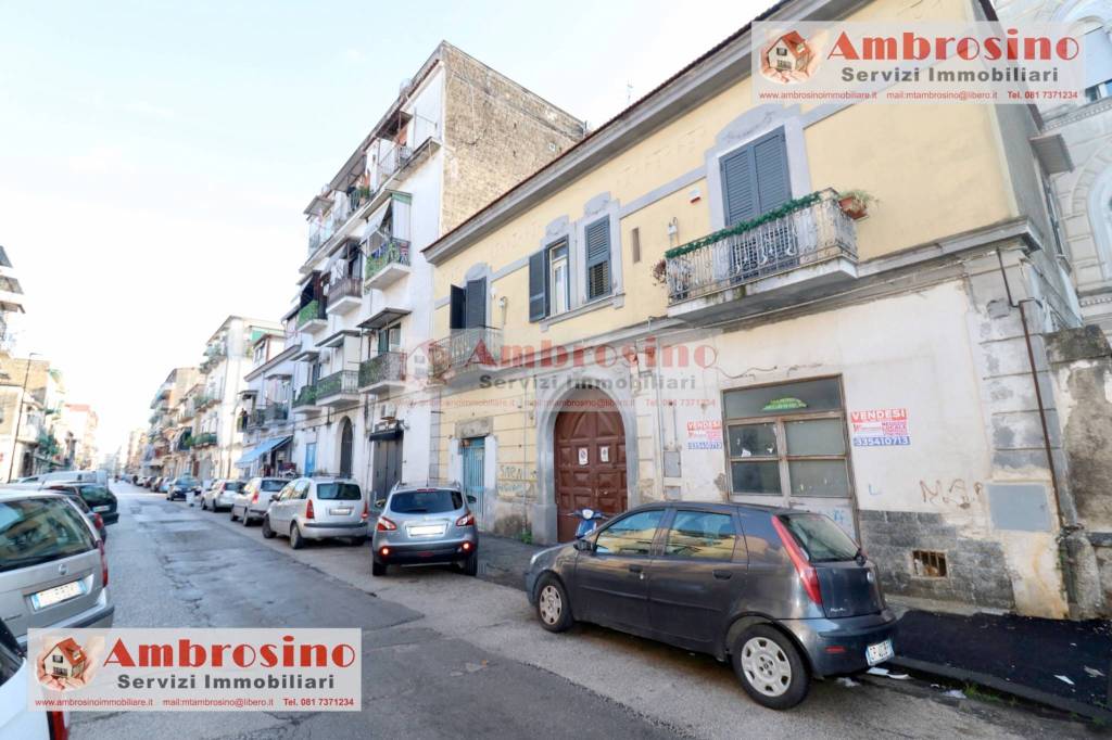 monolocale in vendita a Napoli in zona Secondigliano