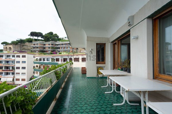 appartamento in vendita a Napoli in zona Posillipo