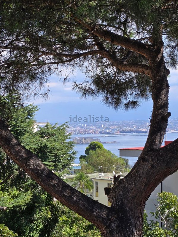 appartamento in vendita a Napoli in zona Posillipo