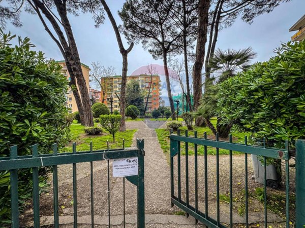 appartamento in vendita a Napoli in zona Arenella