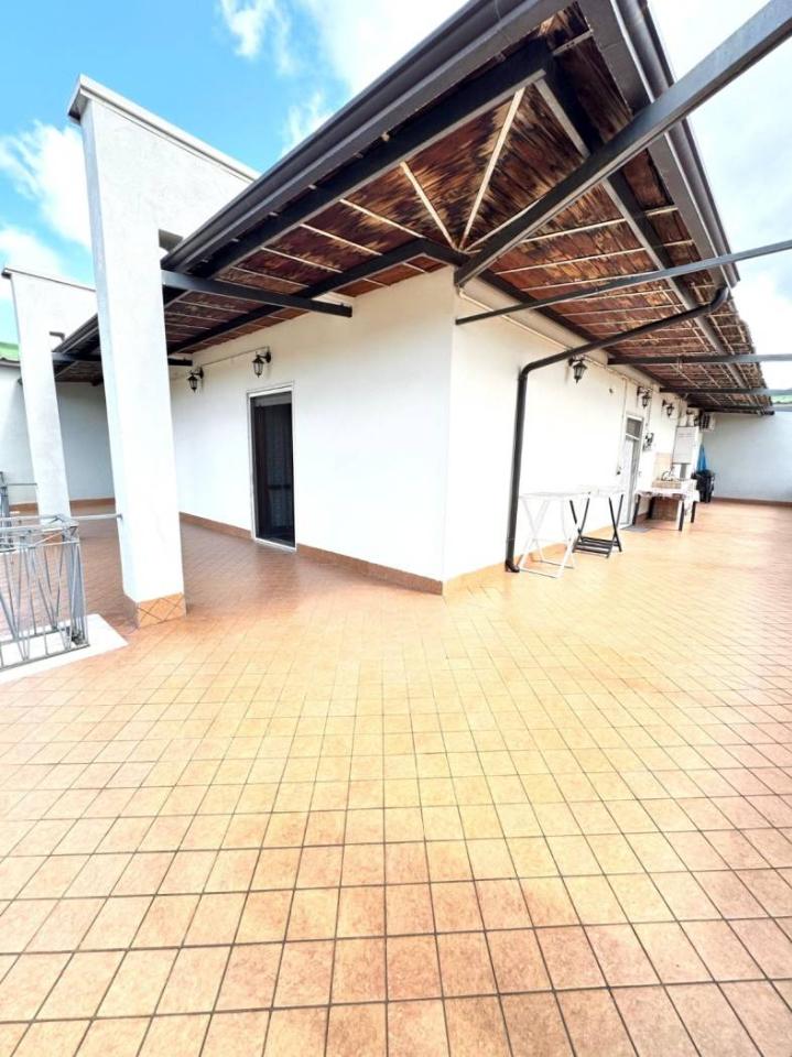 appartamento in vendita a Napoli in zona Pianura