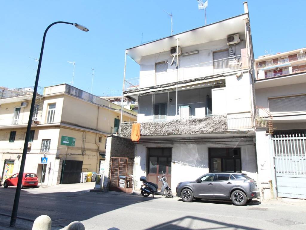 appartamento in vendita a Napoli in zona Capodimonte / Colli Aminei