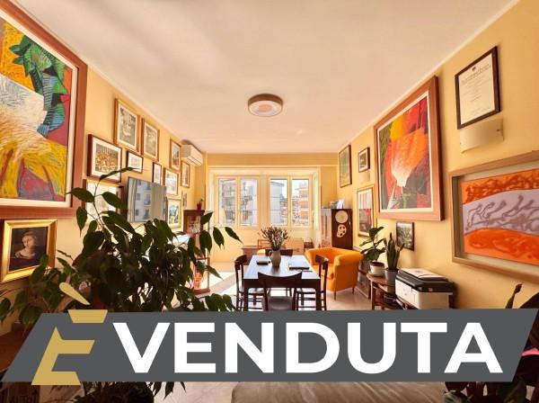 appartamento in vendita a Napoli in zona Arenella