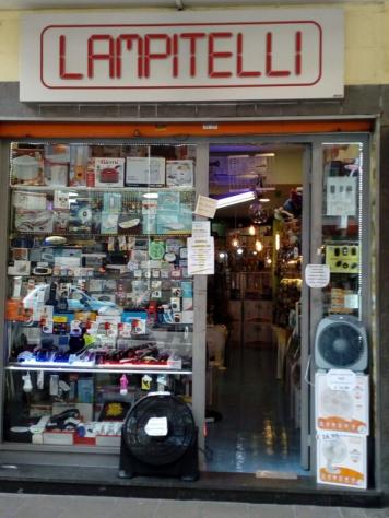 ufficio in vendita a Napoli in zona Vomero