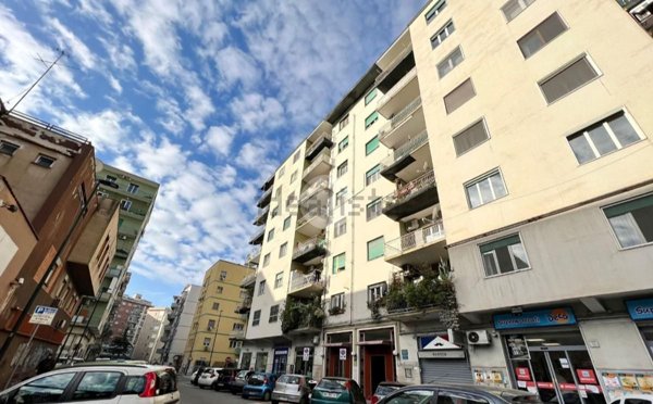 appartamento in vendita a Napoli in zona Fuorigrotta