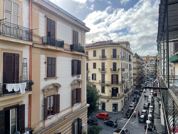 appartamento in vendita a Napoli in zona Pendino / San Giuseppe