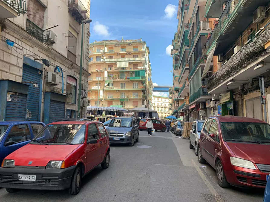 casa semindipendente in vendita a Napoli in zona San Carlo all'Arena