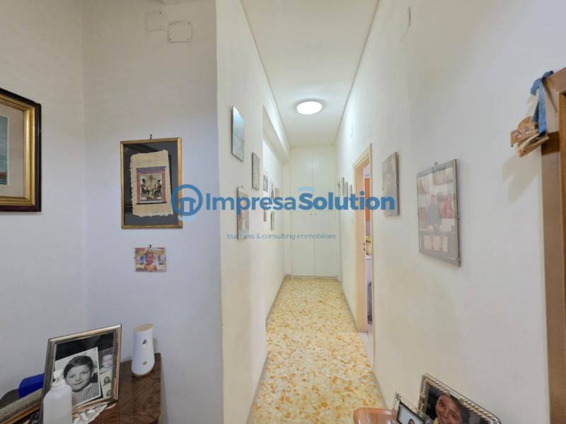 appartamento in vendita a Napoli in zona Fuorigrotta