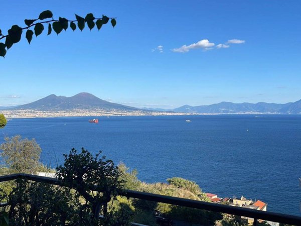 appartamento in vendita a Napoli in zona Posillipo