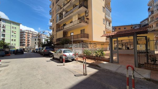 appartamento in vendita a Napoli in zona Arenella