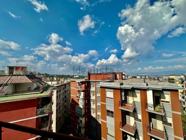 appartamento in vendita a Napoli in zona Arenella