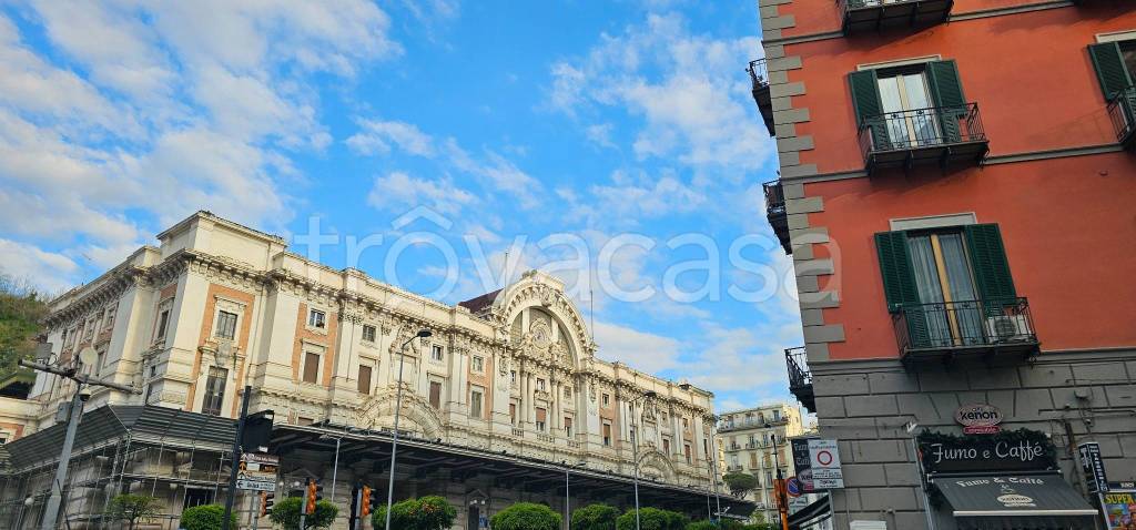appartamento in vendita a Napoli in zona Chiaia
