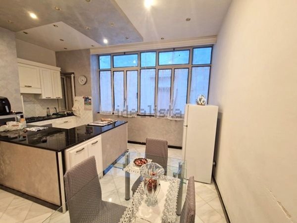 appartamento in vendita a Napoli in zona Pendino / San Giuseppe