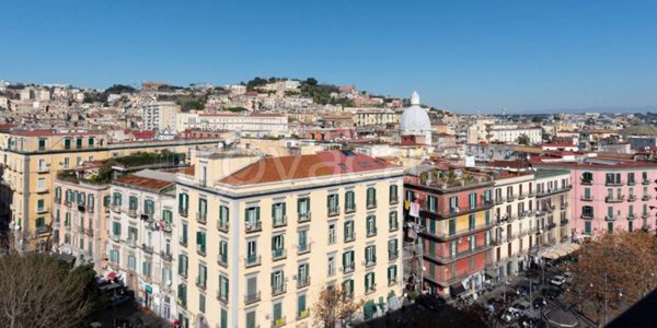 appartamento in vendita a Napoli in zona Stella