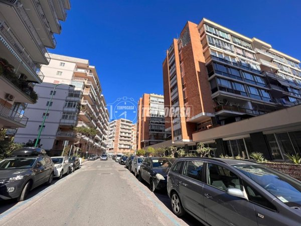 appartamento in vendita a Napoli in zona Fuorigrotta