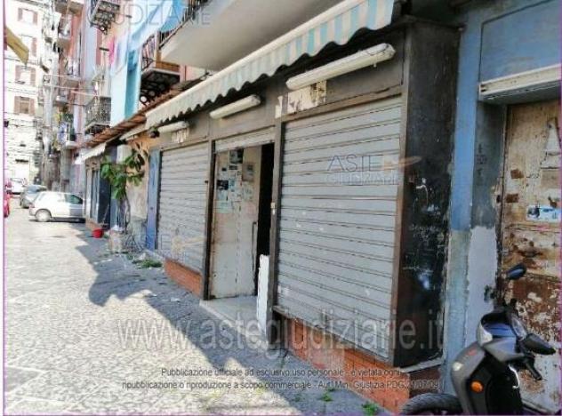 negozio in vendita a Napoli in zona Pendino / San Giuseppe
