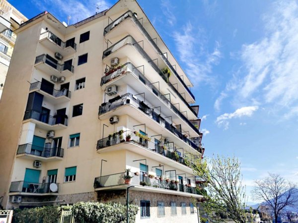 appartamento in vendita a Napoli in zona Vomero