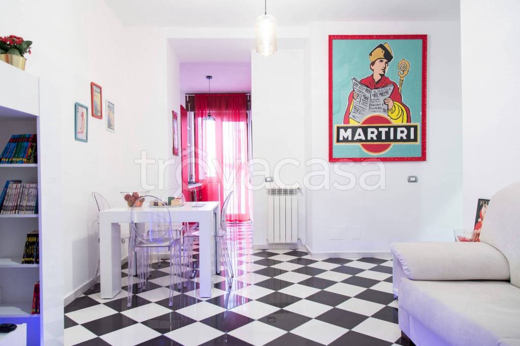 appartamento in vendita a Napoli in zona Stella