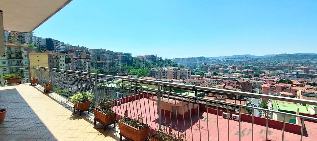 appartamento in vendita a Napoli in zona Vomero