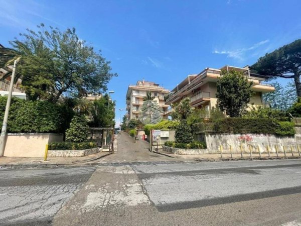 appartamento in vendita a Napoli in zona Piscinola