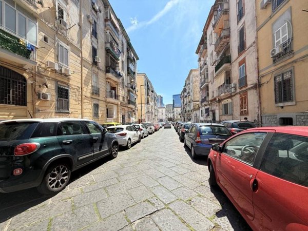 appartamento in vendita a Napoli in zona Poggioreale