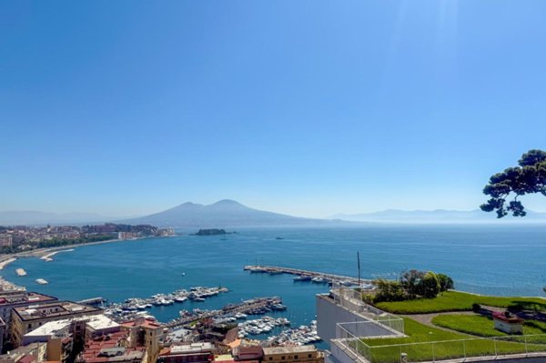 appartamento in vendita a Napoli in zona Posillipo