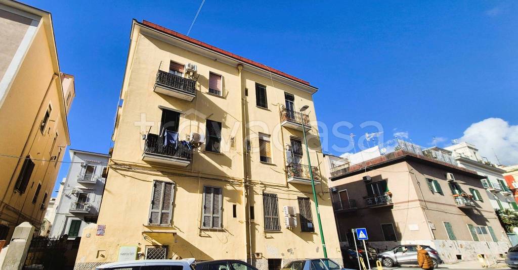 appartamento in vendita a Napoli in zona Pendino / San Giuseppe