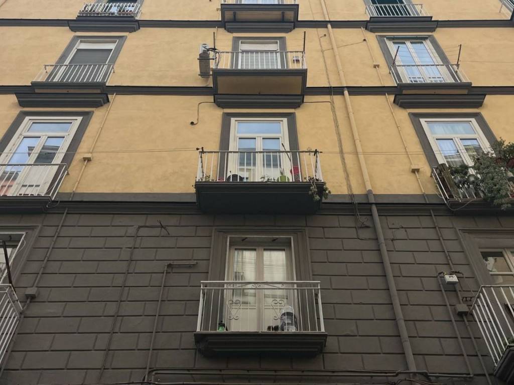 appartamento in vendita a Napoli in zona Pendino / San Giuseppe