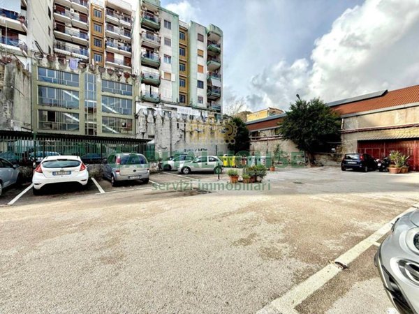 appartamento in vendita a Napoli in zona Piscinola