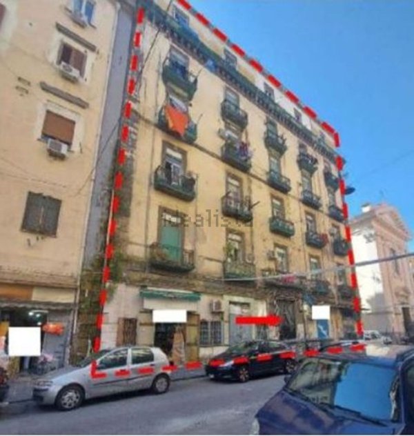 appartamento in vendita a Napoli in zona San Lorenzo